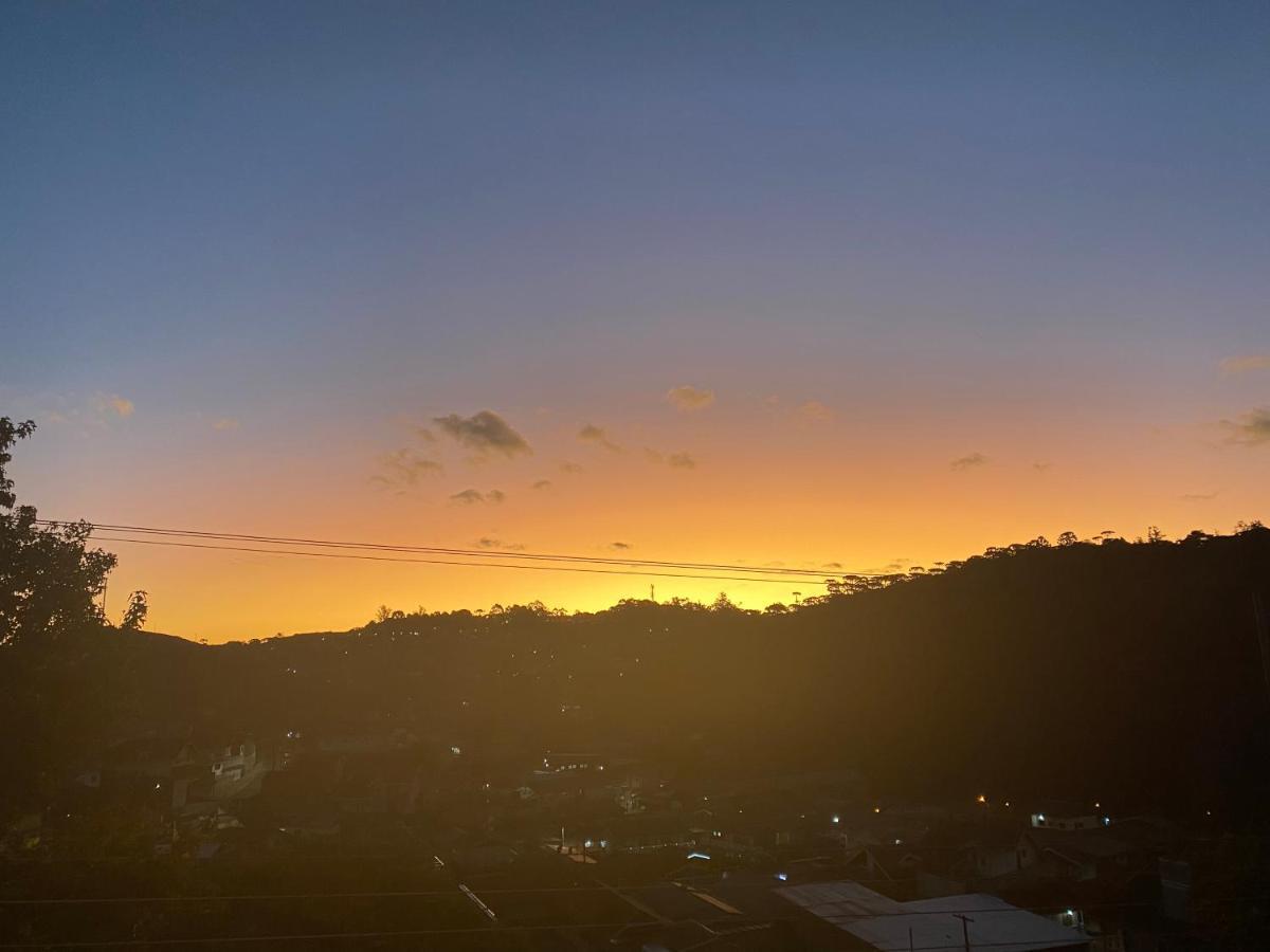 Apartmán Kitnet Aconchegante Em Bairro Nobre Bem Localizado Campos do Jordão Exteriér fotografie
